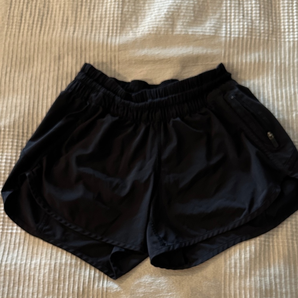 Black Women's Lulu Lemon Hotty Hot Athletic Shorts